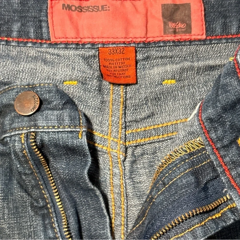 Mossimo Mossissue Men's Dark Blue Denim Jeans Size 33x32 Cotton Straight Leg